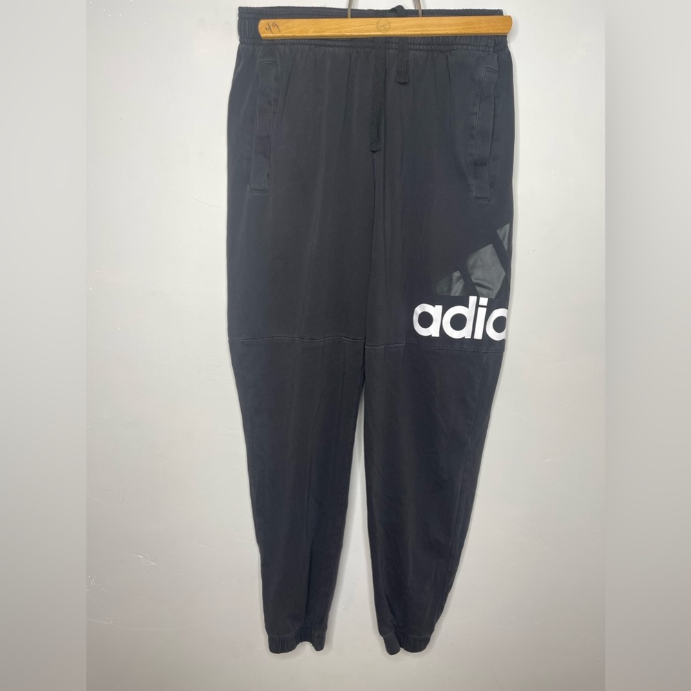 😍ADIDAS Joggers